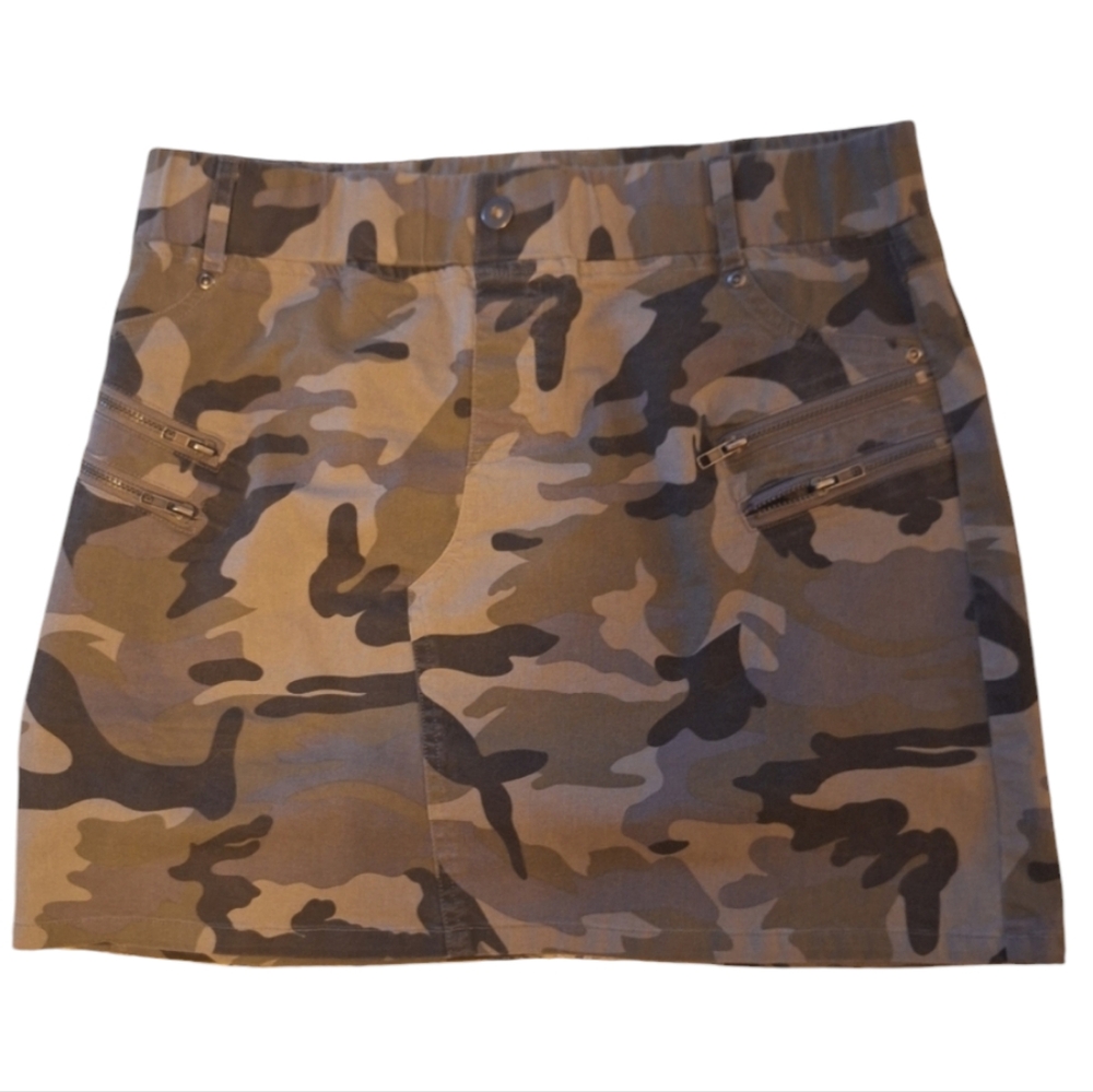 Camo skirt
